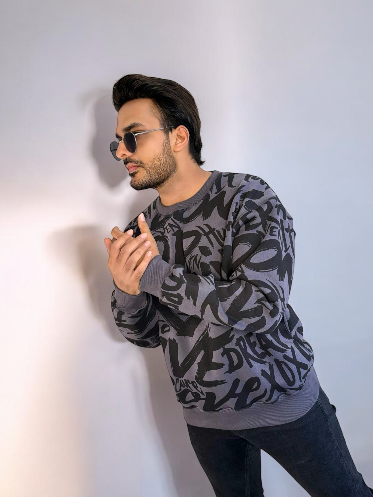 Grey Graffiti Sweatshirt – VENECCI